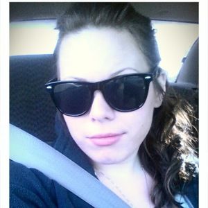 Meet your Posher, Kaylee